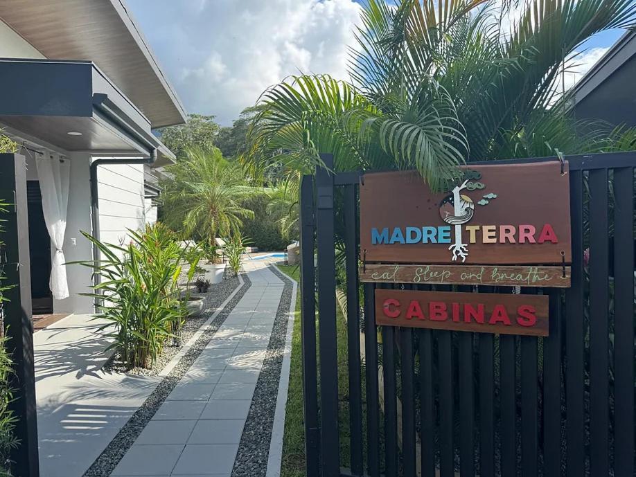 Madre Terra Bed & Breakfast Увита Екстериор снимка
